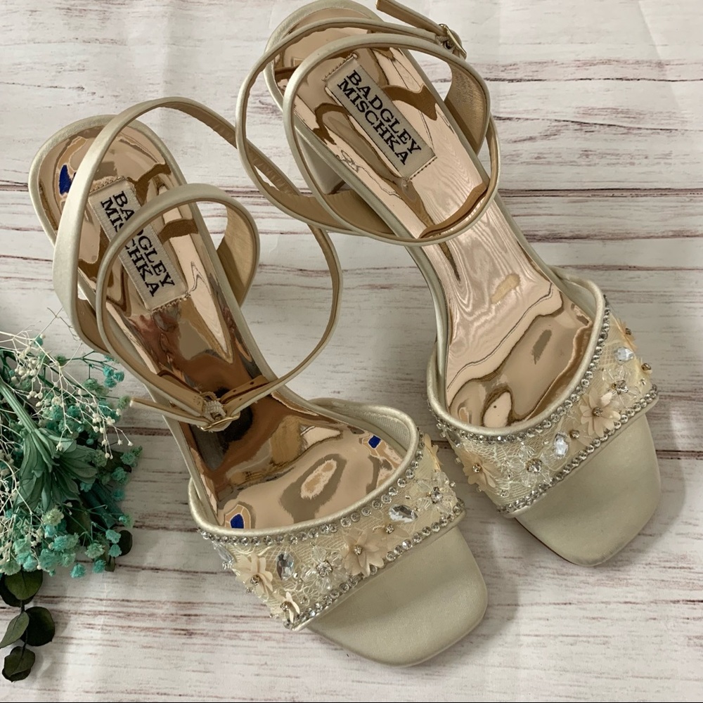 BADGLEY MISCHKA Tayten Block Heel Sandal - Picture 6 of 15